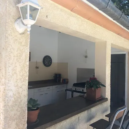 Maison Chaleureuse Avec Piscine *