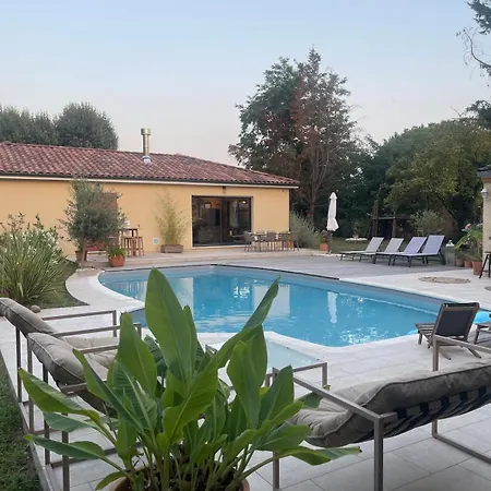Maison Chaleureuse Avec Piscine 别墅 *